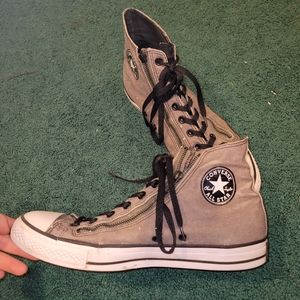 Men's size 11 Grey black converse